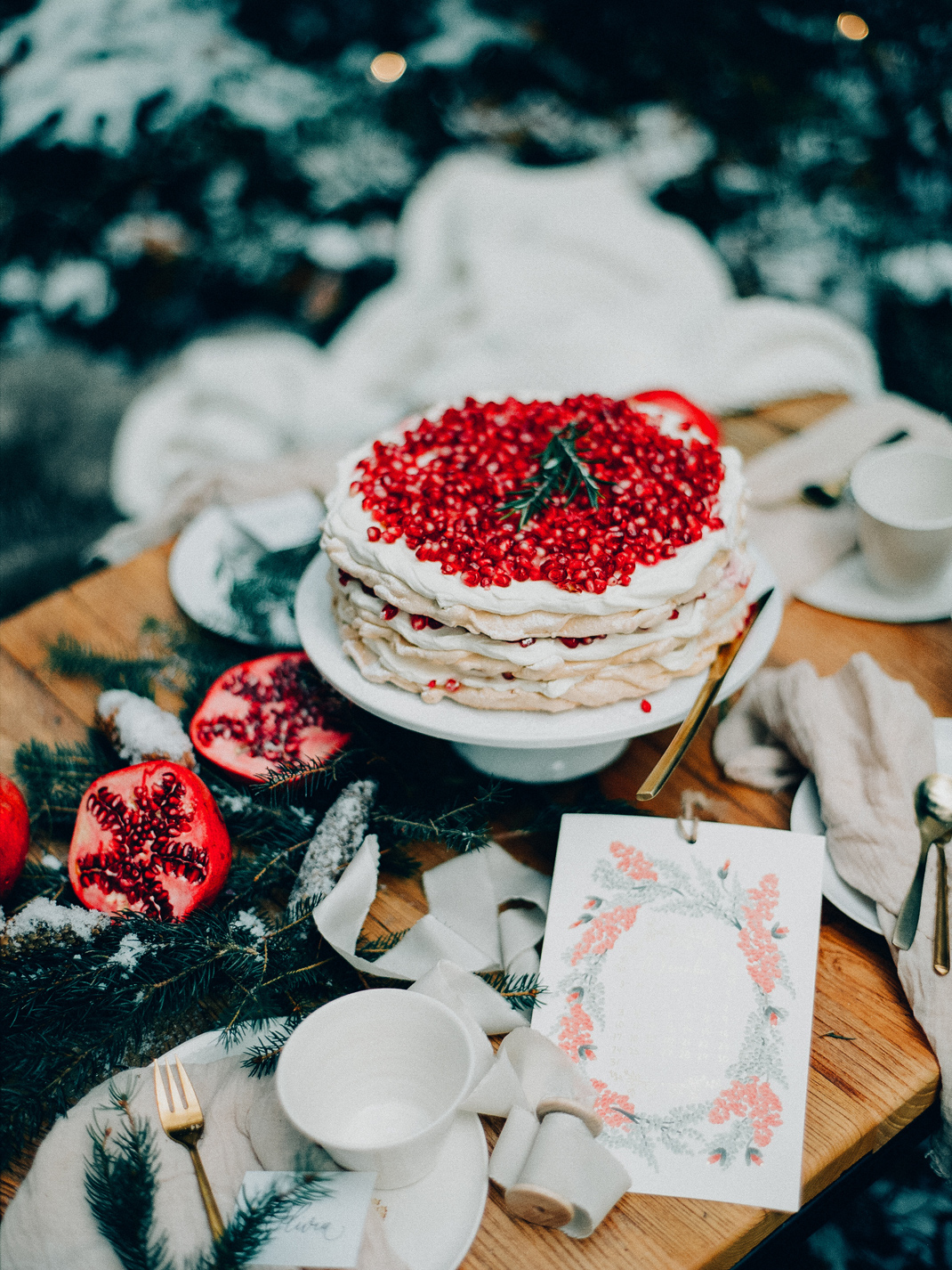 Baiser mit Granatapfel, Baiser Torte, Rezept von Silvia Fischer. Echte Kuchenliebe