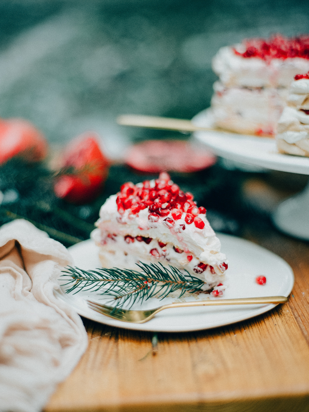 Silvia Fischer. Echte Kuchenliebe. Granatapfel Pavlova Rezept